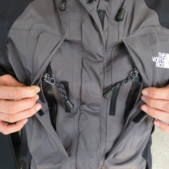 North Face Gore-Tex XCR Summit Series Wome… - Picture 5 of 8